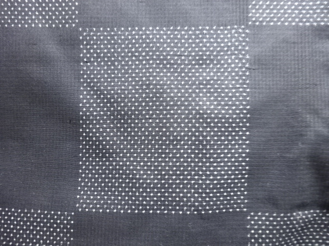 JAPANESE KIMONO / ANTIQUE KIMONO / SILK / DORO OSHIMA TSUMUGI / WOVEN CHECKERED PATTERN